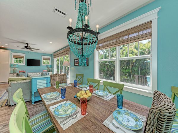 Anna Maria Island Four Bedrooms Walk to Beach Rental Home