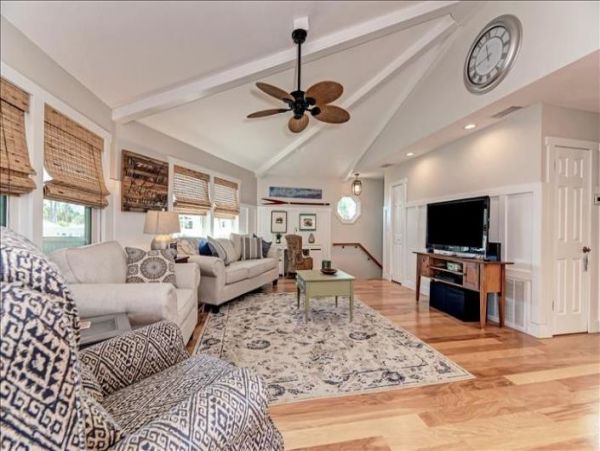 Anna Maria Island Holmes Beach Home 978263