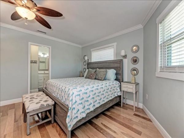 Anna Maria Island Holmes Beach Home 978263