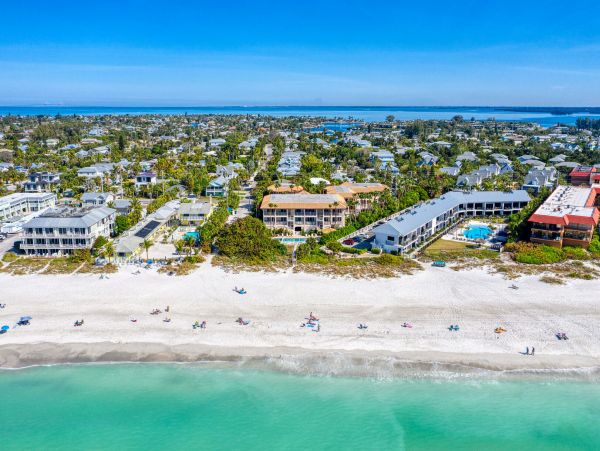 Holmes Beach Luxury Vacation Rental 3 Bedrooms On Beach