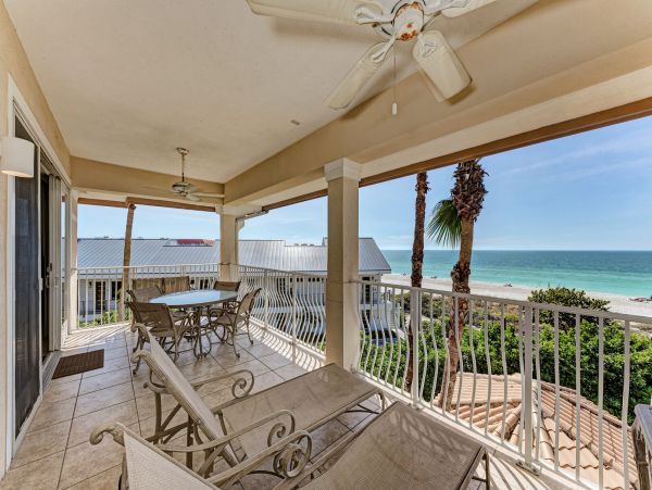 Holmes Beach Luxury Vacation Rental 3 Bedrooms On Beach