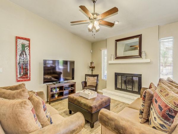 Scottsdale Vacation Home Six Bedroom & Private Pool