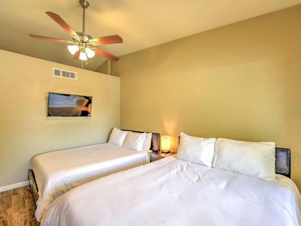Scottsdale Vacation Home Six Bedroom & Private Pool