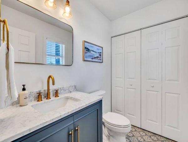 Luxury Holmes Beach Vacation Rental - Anna Maria Island Townhome with Pool & Golf Cart
