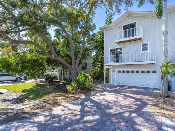 Luxury Holmes Beach Vacation Rental - Anna Maria Island Townhome with Pool & Golf Cart