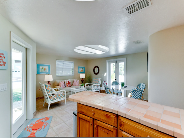 Anna Maria 2 Bedroom Vacation Home Close to the Beach & Bay