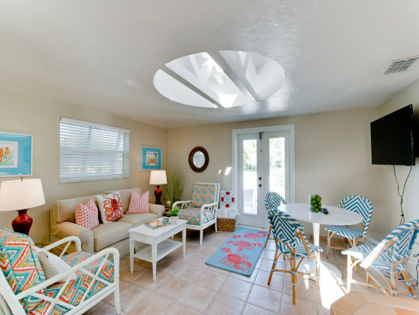 Anna Maria 2 Bedroom Vacation Home Close to the Beach & Bay