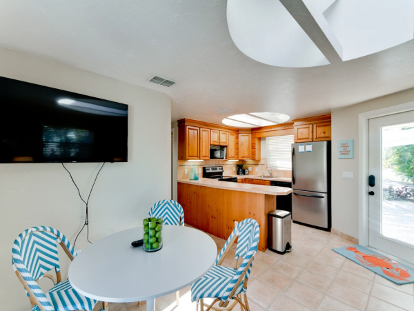 Anna Maria 2 Bedroom Vacation Home Close to the Beach & Bay
