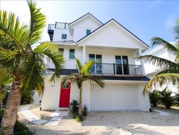 Anna Maria Island Holmes Beach Home 978280