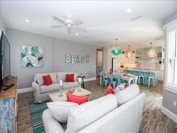 Anna Maria Island Holmes Beach Home 978280