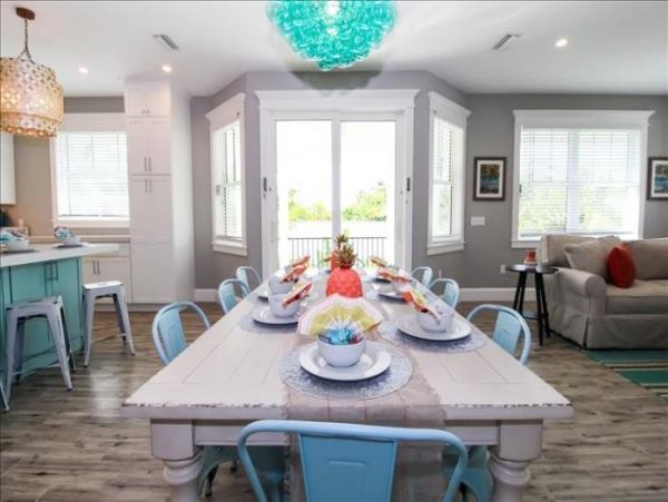 Anna Maria Island Holmes Beach Home 978280