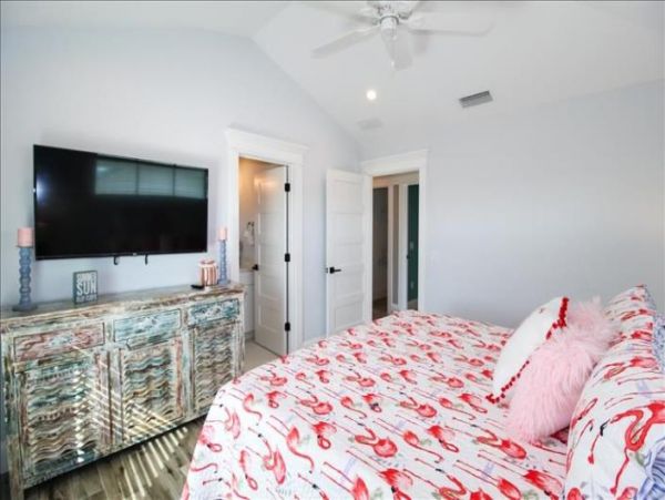 Anna Maria Island Holmes Beach Home 978280