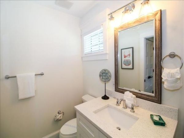 Anna Maria Island Holmes Beach Home 978280
