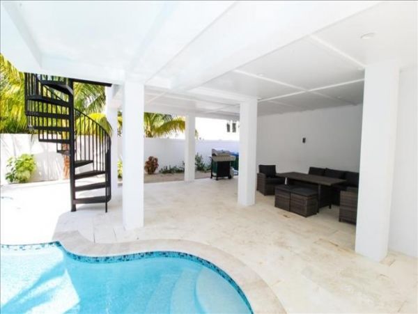 Anna Maria Island Holmes Beach Home 978280