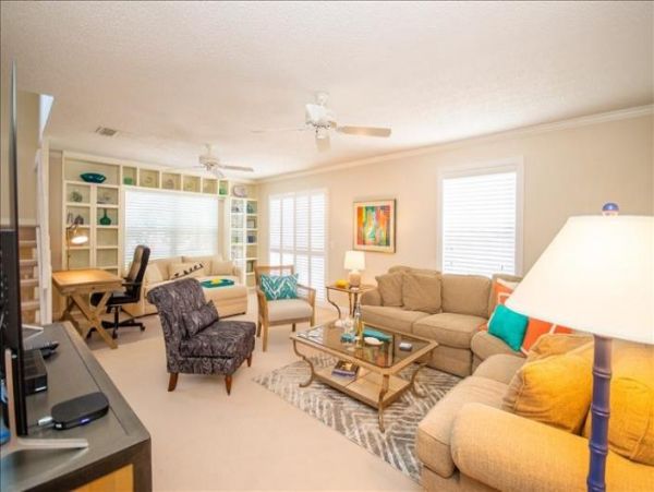 Short Walk to Beach Holmes Beach Vacation Pool Town Home