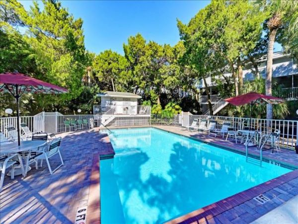 Short Walk to Beach Holmes Beach Vacation Pool Town Home