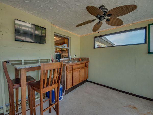 Three Bedrooms Cape Coral Vacation Rental Home