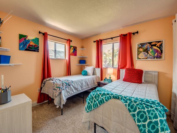 Three Bedrooms Cape Coral Vacation Rental Home