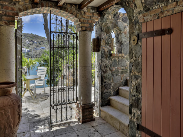 St  John Luxury Vacation Home Five Bedrooms & Private Pool