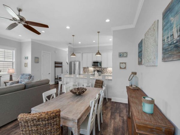 Santa Rosa Vacation Home Four Bedrooms Short Walk To Beach