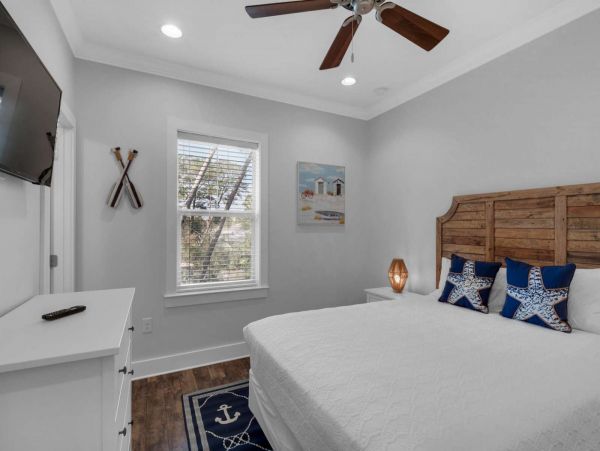Santa Rosa Vacation Home Four Bedrooms Short Walk To Beach