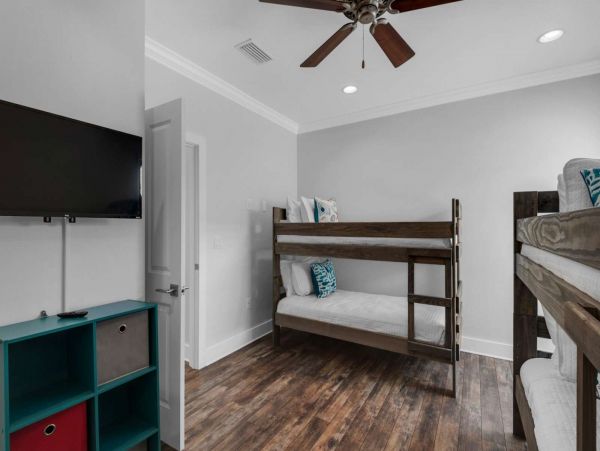 Santa Rosa Vacation Home Four Bedrooms Short Walk To Beach