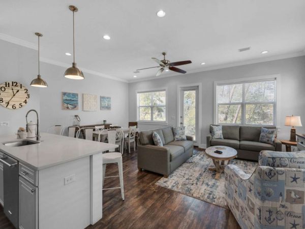 Santa Rosa Vacation Home Four Bedrooms Short Walk To Beach