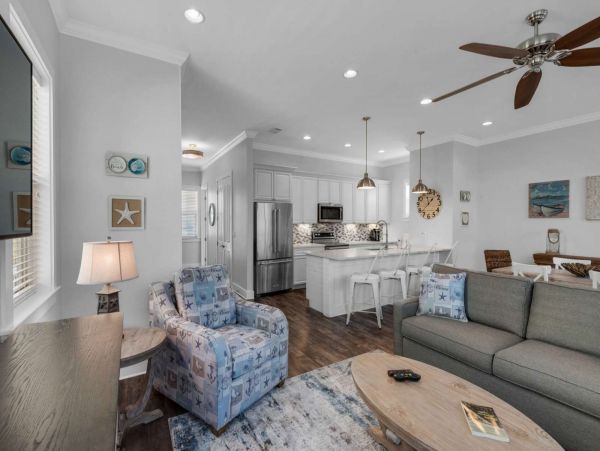 Santa Rosa Vacation Home Four Bedrooms Short Walk To Beach