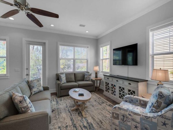 Santa Rosa Vacation Home Four Bedrooms Short Walk To Beach