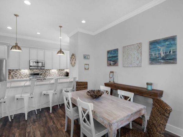 Santa Rosa Vacation Home Four Bedrooms Short Walk To Beach