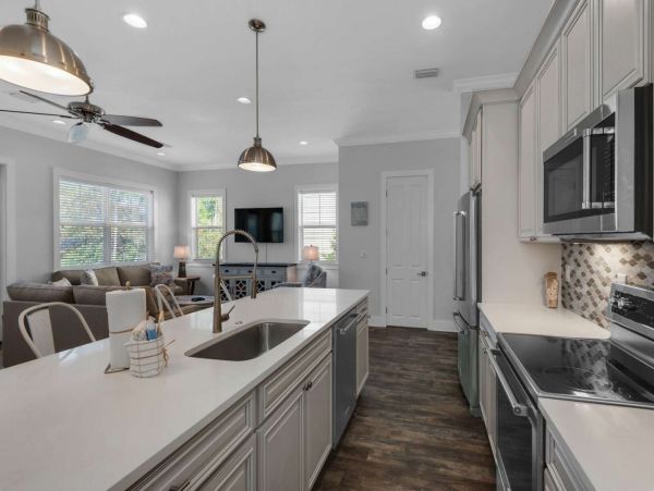 Santa Rosa Vacation Home Four Bedrooms Short Walk To Beach