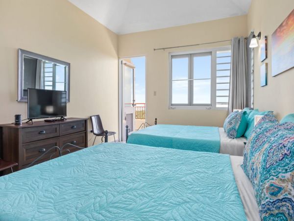 Five Bedroom Ocean View Vacation Home in Puerto Rico