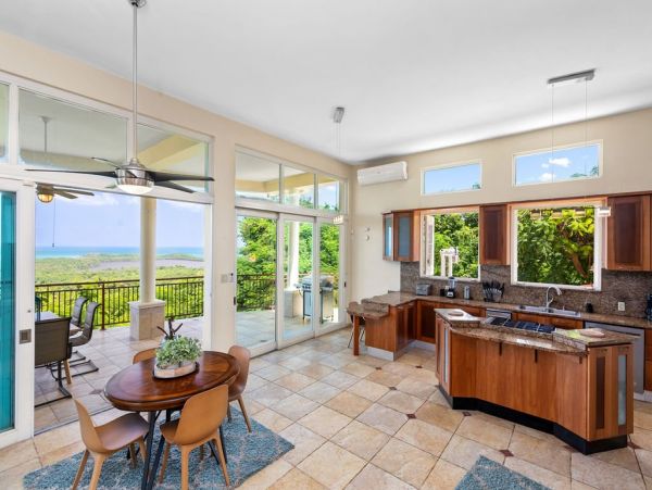 Five Bedroom Ocean View Vacation Home in Puerto Rico