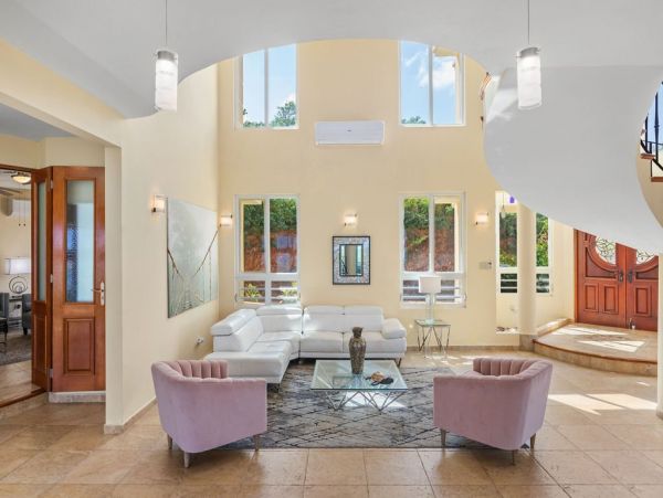 Five Bedroom Ocean View Vacation Home in Puerto Rico