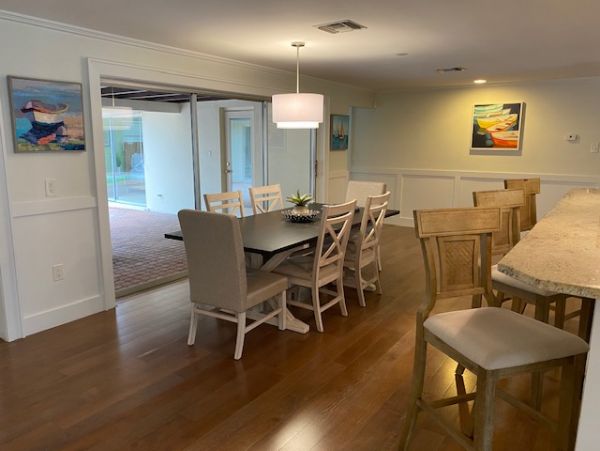 Naples Luxury Vacation Pool Home Sleeps Eight Guests