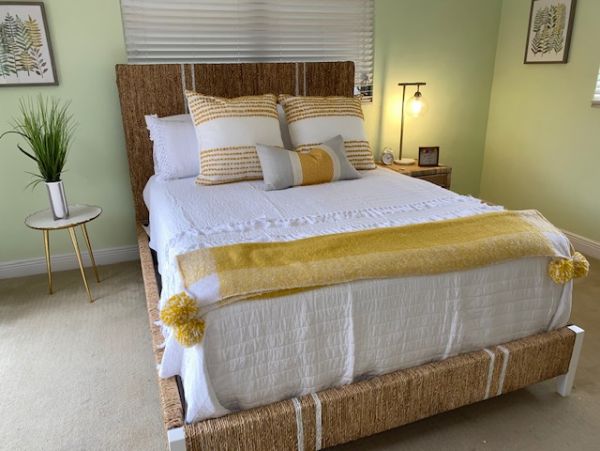 Naples Luxury Vacation Pool Home Sleeps Eight Guests