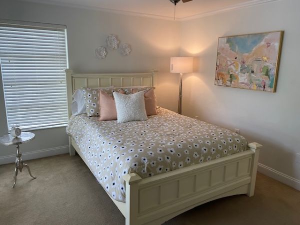 Naples Luxury Vacation Pool Home Sleeps Eight Guests