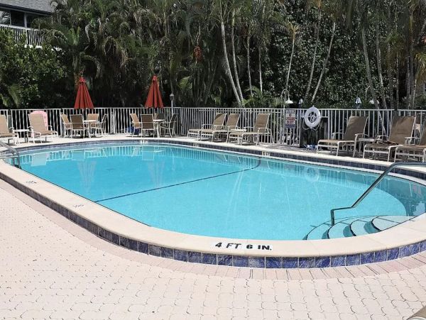Sanibel Vacation Condo with Pool and Boat Dock