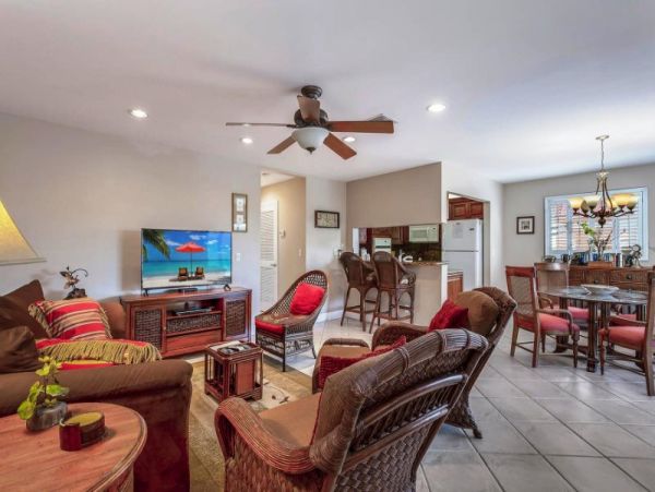 Sanibel 2 Bedroom 2 Bath Beachfront Condo
