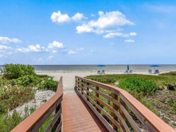 Sanibel 2 Bedroom 2 Bath Beachfront Condo