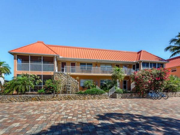 Sanibel 2 Bedroom 2 Bath Beachfront Condo