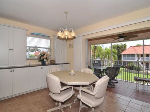 Sanibel Condo 978400