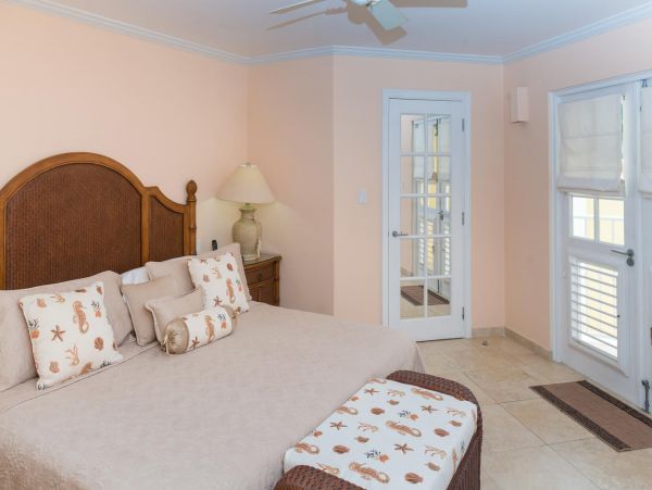Barbados Condo 978416