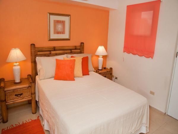Barbados Condo 978425