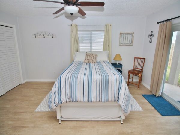 New Smyrna Beach Condo 978428