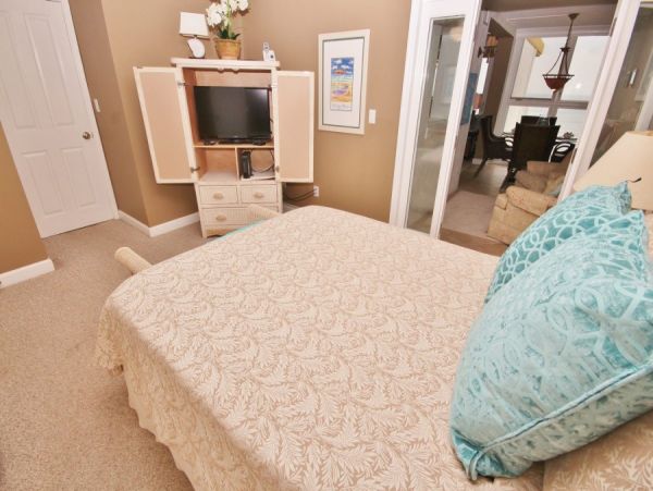New Smyrna Beach Condo 978440