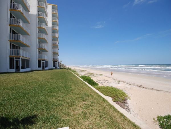 New Smyrna Beach Condo 978440