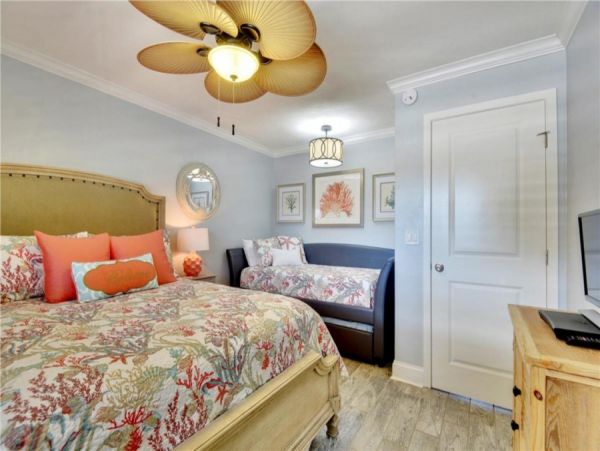 New Smyrna Beach Condo 978466