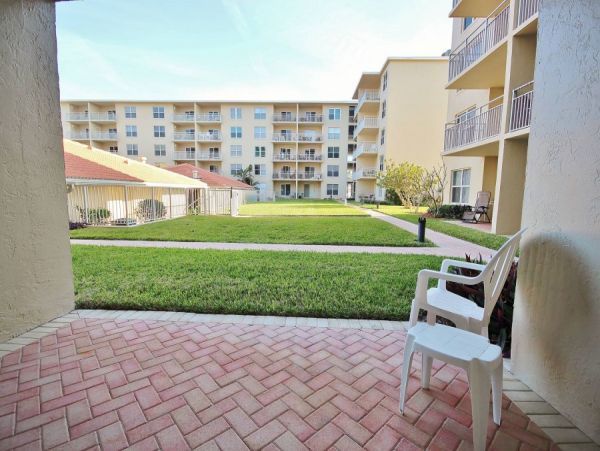 New Smyrna Beach Condo 978504