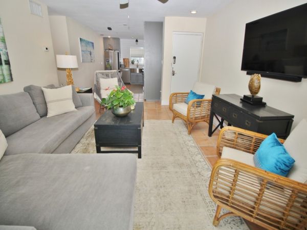 New Smyrna Beach Condo 978520